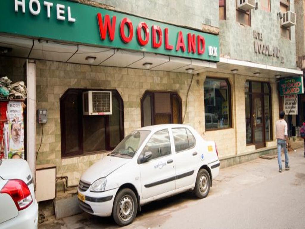 Hotel Woodland Deluxe Új-Delhi Kültér fotó