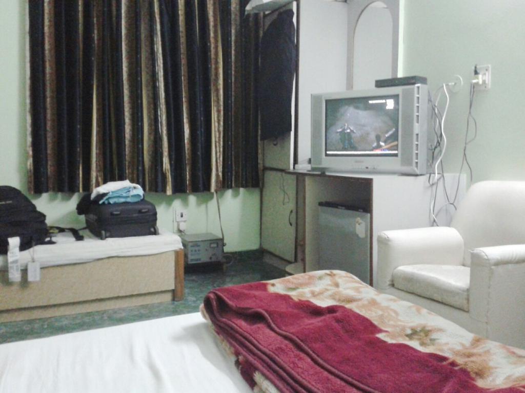 Hotel Woodland Deluxe Új-Delhi Kültér fotó