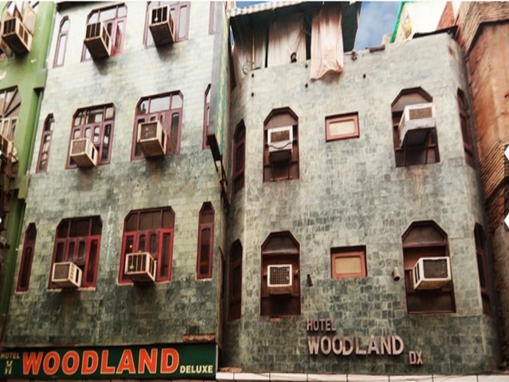 Hotel Woodland Deluxe Új-Delhi Kültér fotó