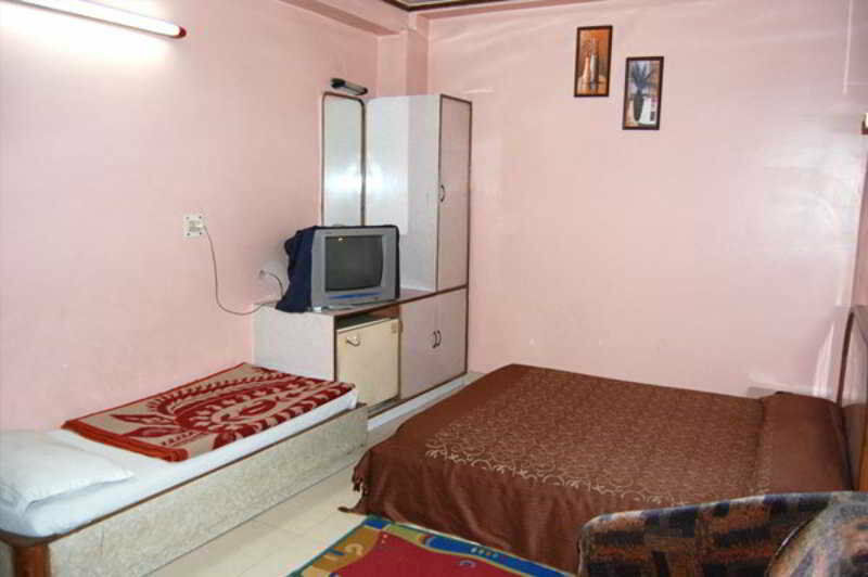 Hotel Woodland Deluxe Új-Delhi Kültér fotó